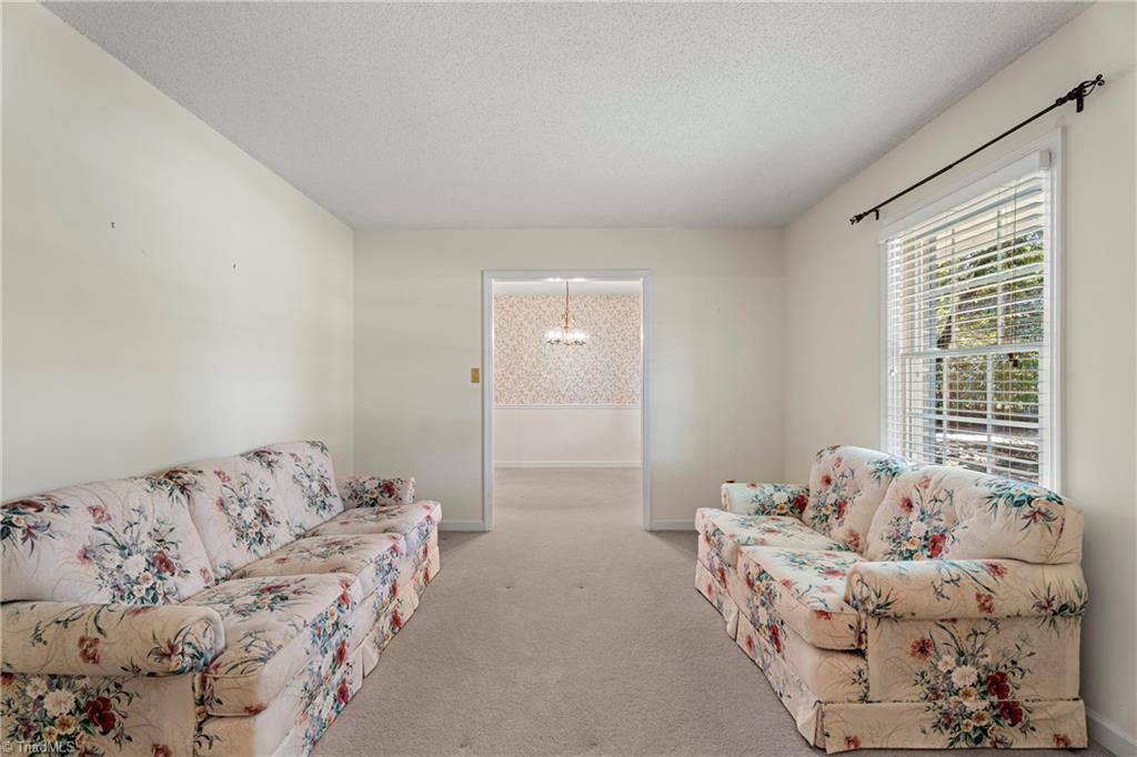 Winston-Salem, North Carolina 27107, United States, 3 Bedrooms Bedrooms, ,2 BathroomsBathrooms,Residential,Pending,209262