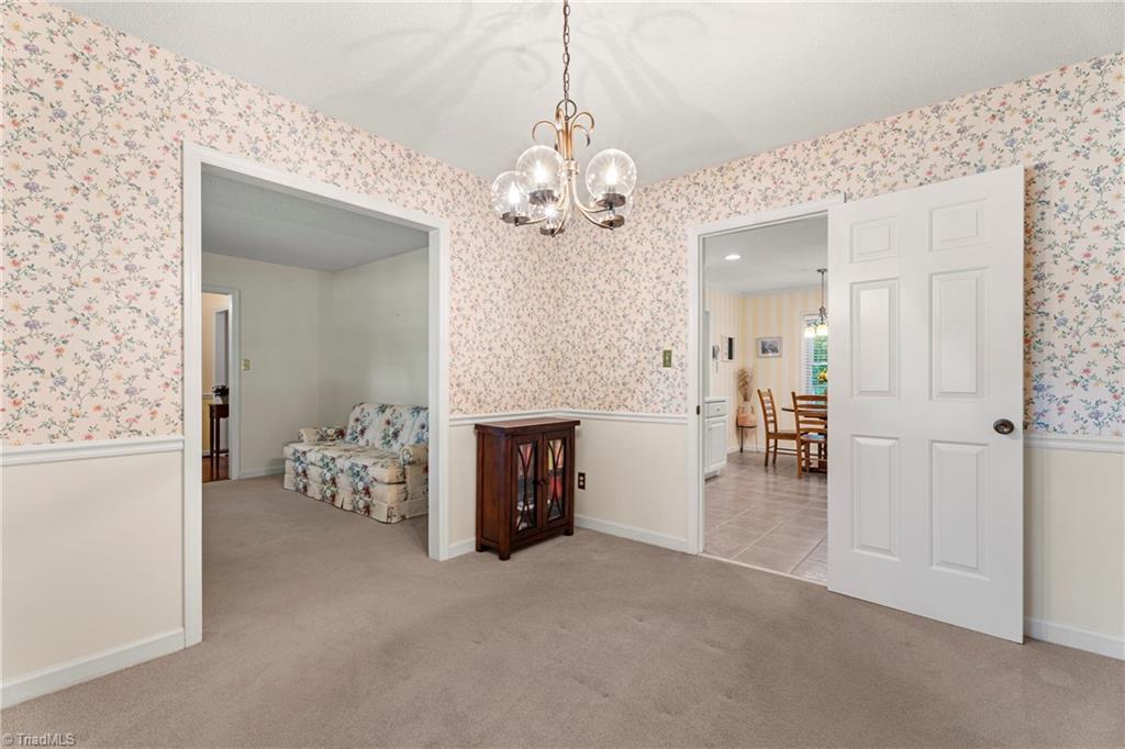 Winston-Salem, North Carolina 27107, United States, 3 Bedrooms Bedrooms, ,2 BathroomsBathrooms,Residential,Pending,209262