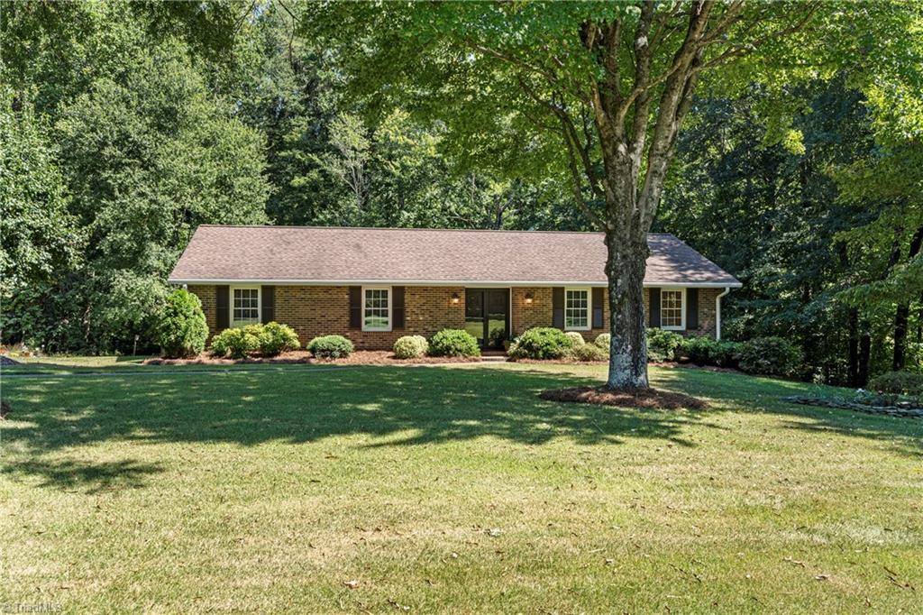 Winston-Salem, North Carolina 27107, United States, 3 Bedrooms Bedrooms, ,2 BathroomsBathrooms,Residential,Pending,209262