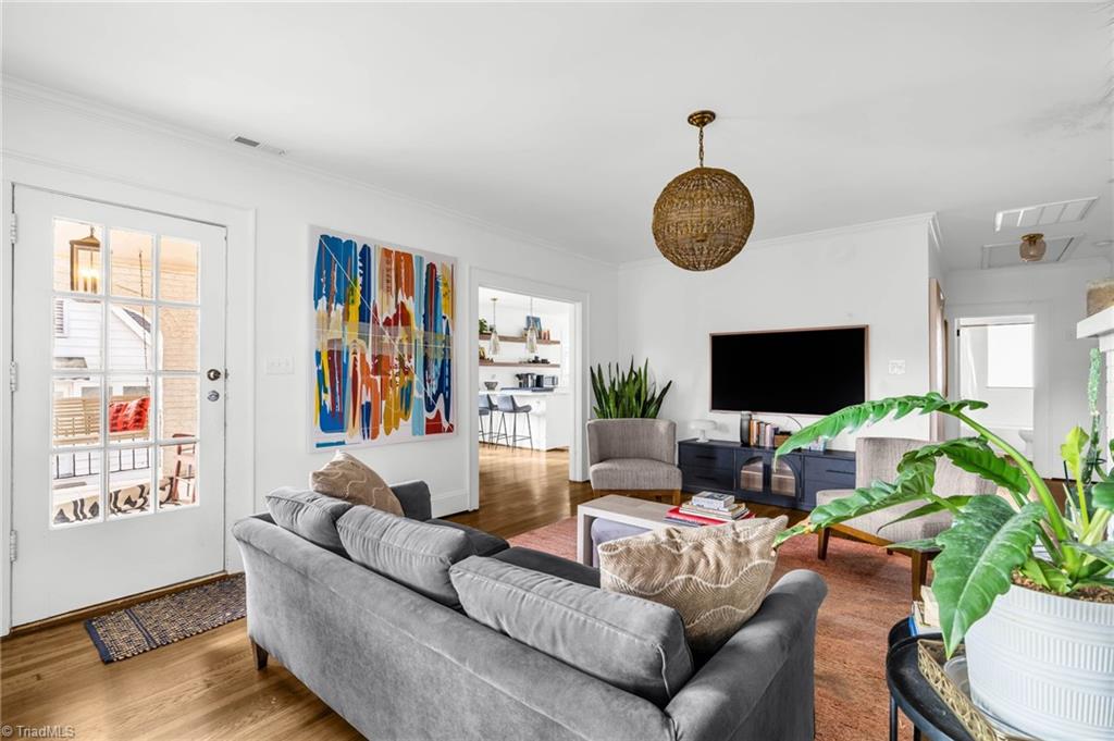 High Point, North Carolina 27262, United States, 3 Bedrooms Bedrooms, ,2 BathroomsBathrooms,Residential,Active,248927