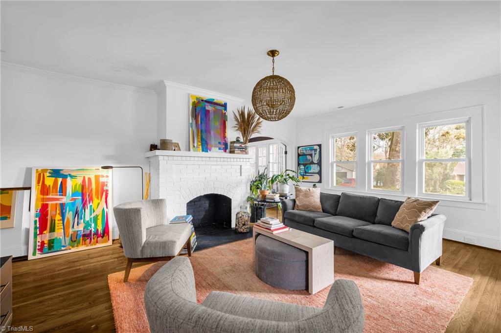 High Point, North Carolina 27262, United States, 3 Bedrooms Bedrooms, ,2 BathroomsBathrooms,Residential,Active,248927