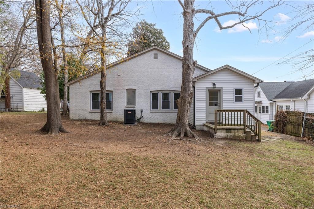 High Point, North Carolina 27262, United States, 3 Bedrooms Bedrooms, ,2 BathroomsBathrooms,Residential,Active,248927