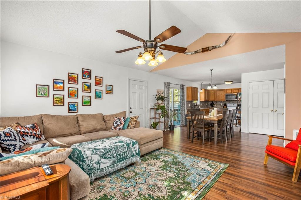 208 Santa Fe Circle, Thomasville, North Carolina image 4