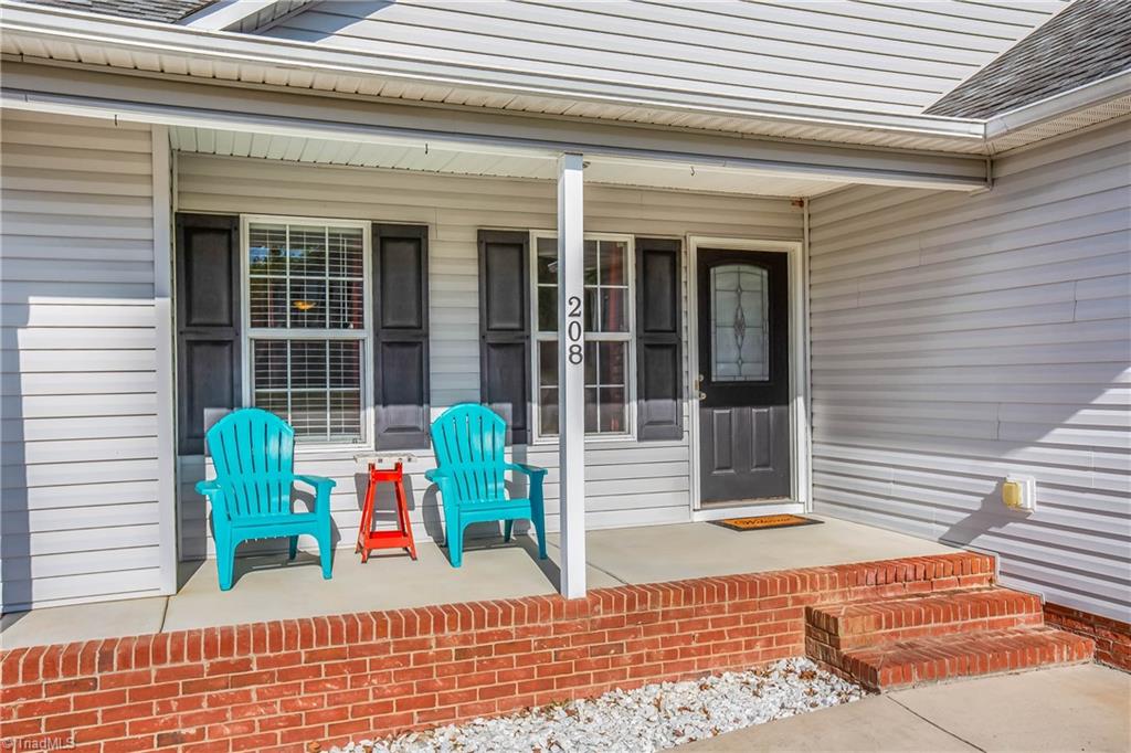 208 Santa Fe Circle, Thomasville, North Carolina image 3