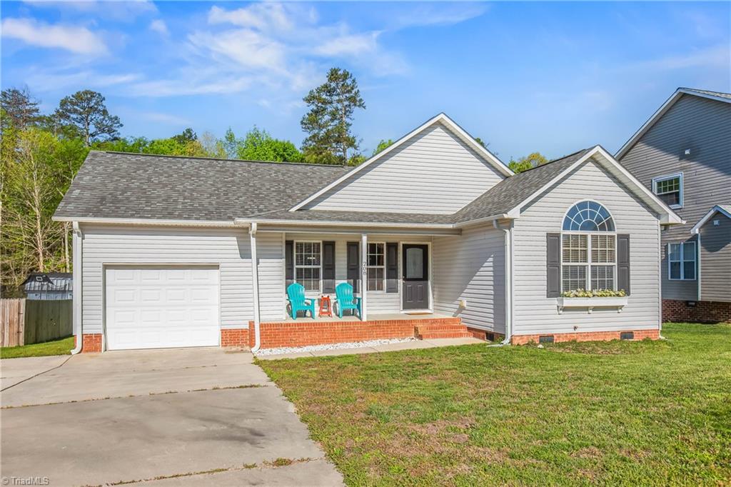 208 Santa Fe Circle, Thomasville, North Carolina image 2