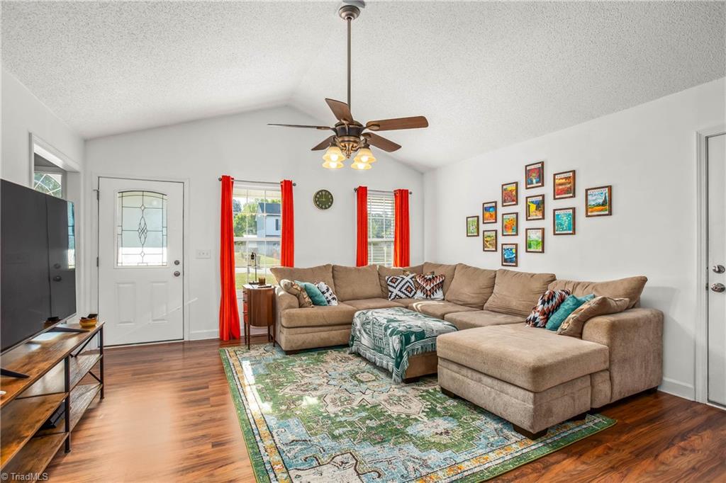 208 Santa Fe Circle, Thomasville, North Carolina image 5