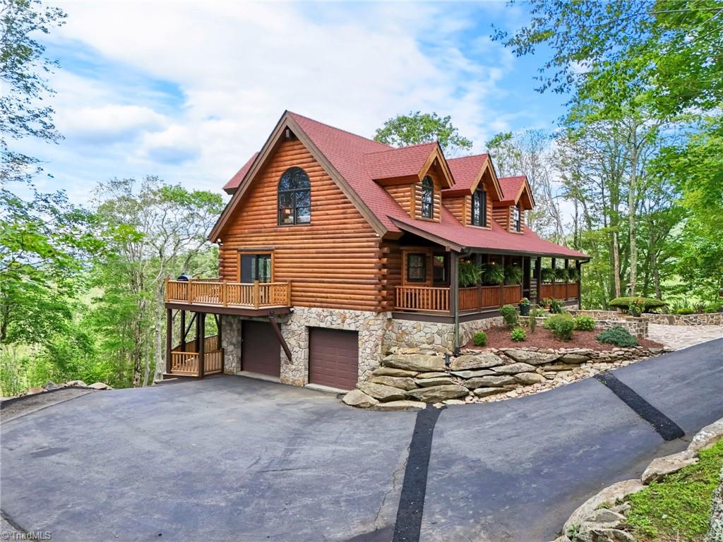 324 Sugar View Trail