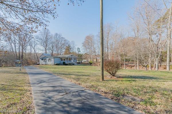 4891 Oak Branch Lane, Walkertown, North Carolina image 3