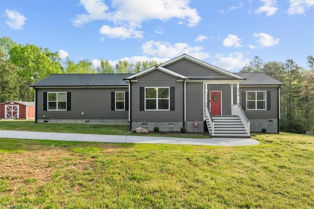 Photo of 6916 Lawrence Farm Lane, Randleman, NC 27317 (MLS # 1207539)