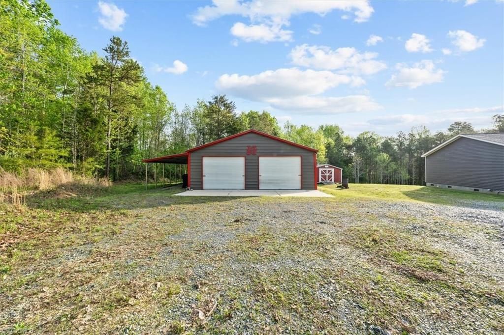 Photo of 6916 Lawrence Farm Lane, Randleman, NC 27317 (MLS # 1207539)