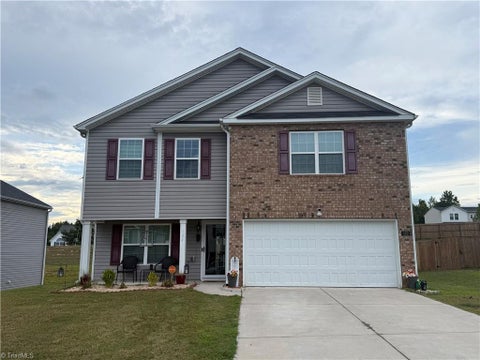 Homes For Sale - 192 Sparrow Lane #7<br/> Lexington, NC 27295