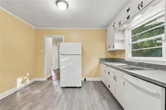 132 Randolph Street, photo 5 of 19