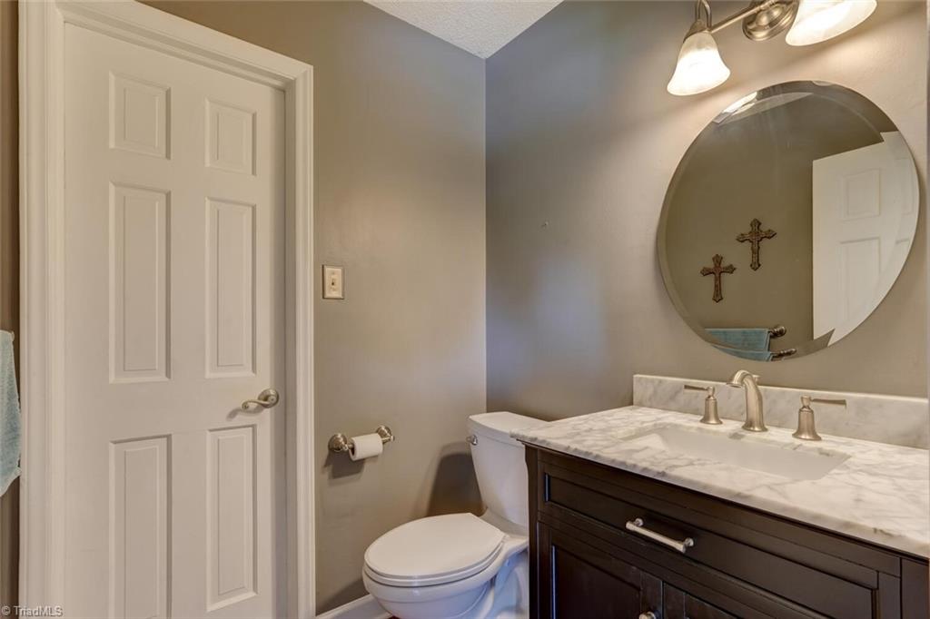 1274 Candlewood Drive, Elon, North Carolina image 13