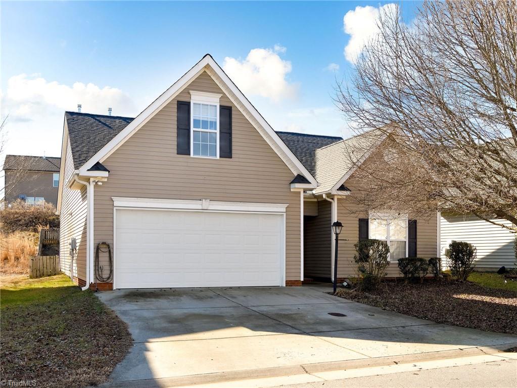 5764 Misty Hill Circle, Clemmons, North Carolina image 1