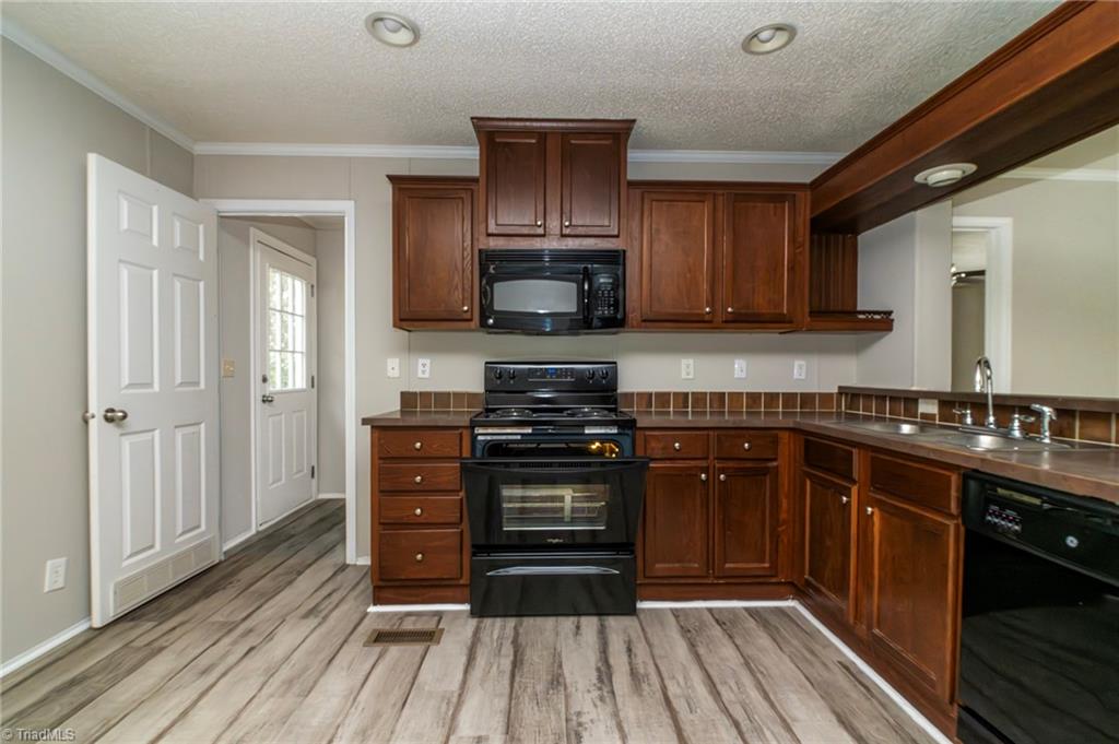 2314 Pine Grove Church Road, Eagle Springs, North Carolina image 6