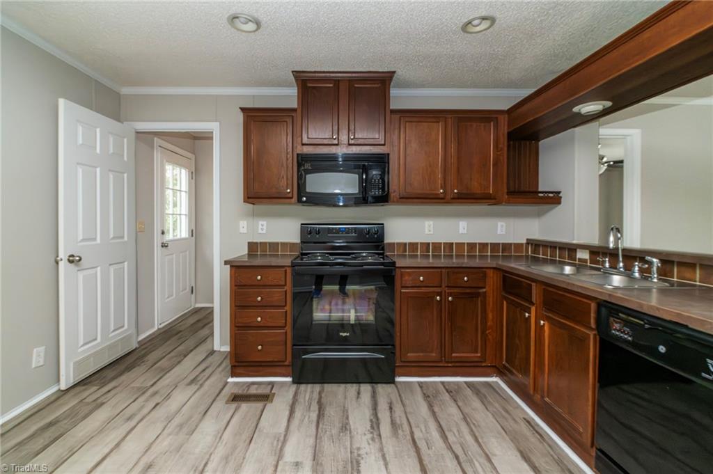2314 Pine Grove Church Road, Eagle Springs, North Carolina image 5