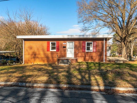 Homes For Sale - 703 Wicker Street<br/> Burlington, NC 27217