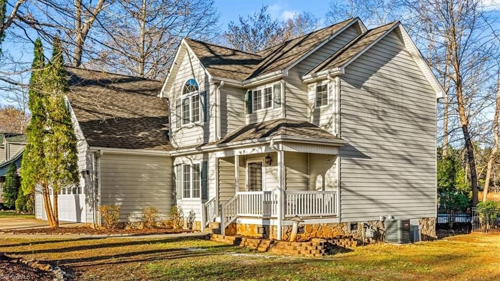 Photo of 2392 Hickory Forest Drive, Asheboro, NC 27203 (MLS # 1212435)