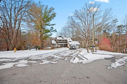 A home in Mount Airy