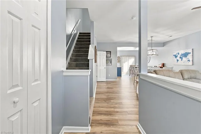 7217 Olmstead Drive Unit A, photo 3 of 31