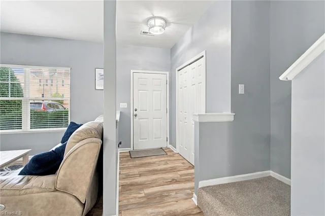 7217 Olmstead Drive Unit A, photo 4 of 31