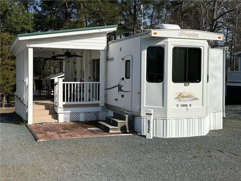Mobile Home For Sale - 125 Cardinal Avenue<br/> Montgomery County, New London, NC 28127