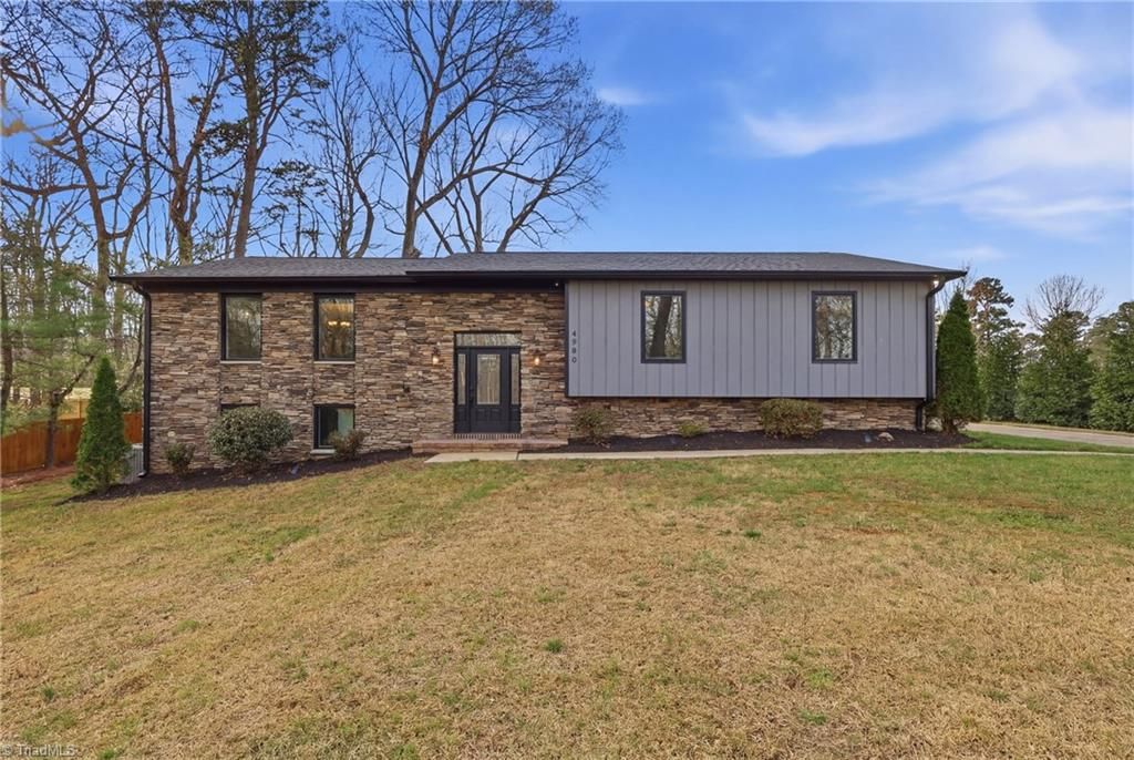 Photo of 4900 Forest Oaks Drive, Greensboro, NC 27406 (MLS # 1212273)