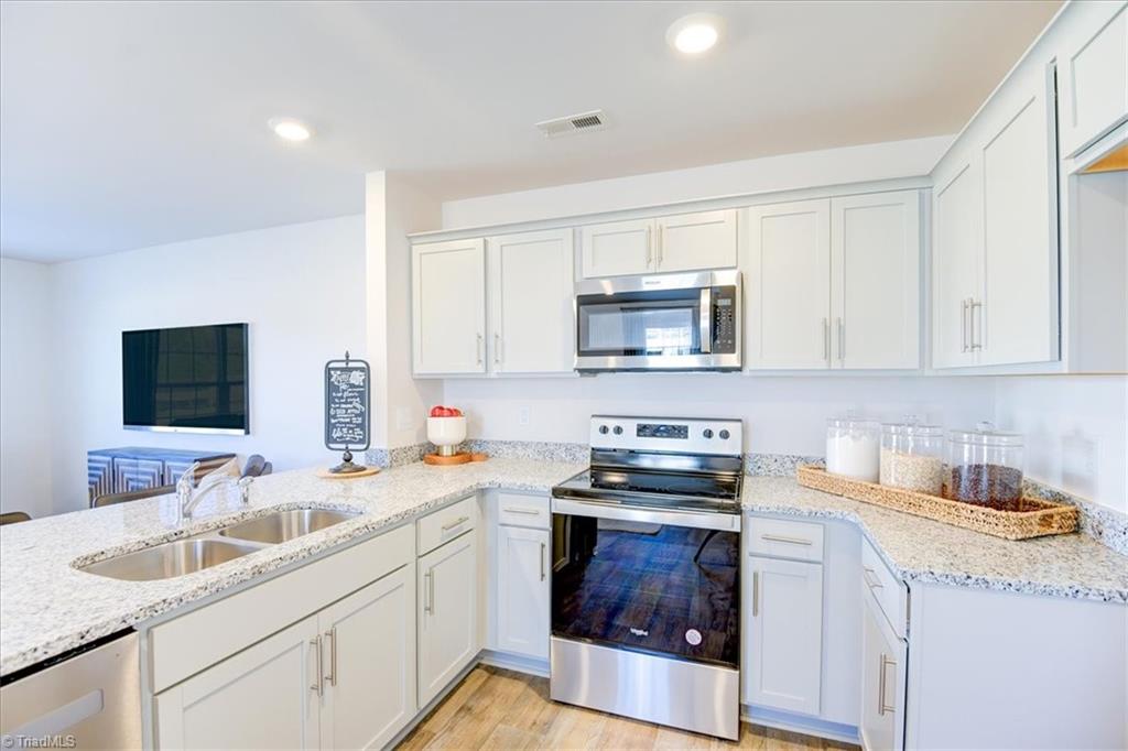 506 Fife Court, Gibsonville, North Carolina image 12