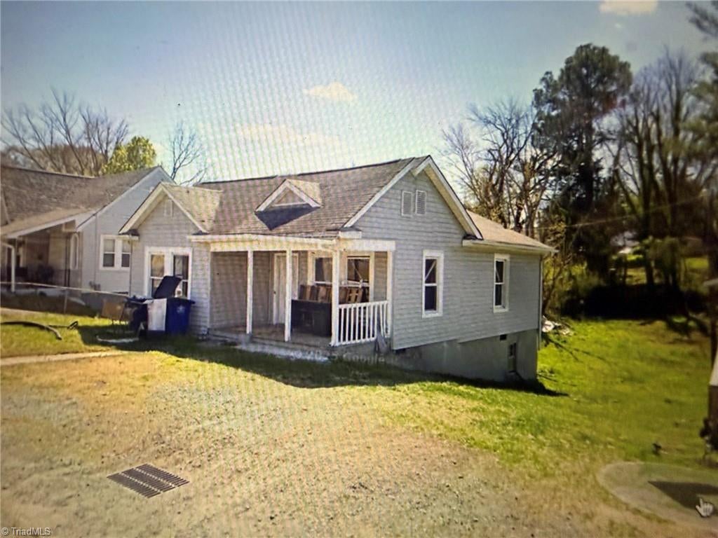 Photo of 824 McCreary Street, Winston-Salem, NC 27105 (MLS # 1239328)