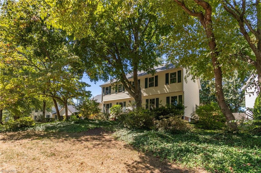 905 Northshore Court