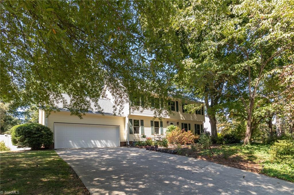 905 Northshore Court