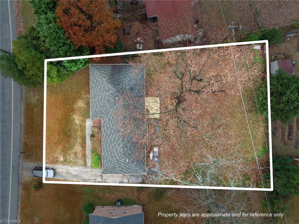 2403 Four Seasons Boulevard