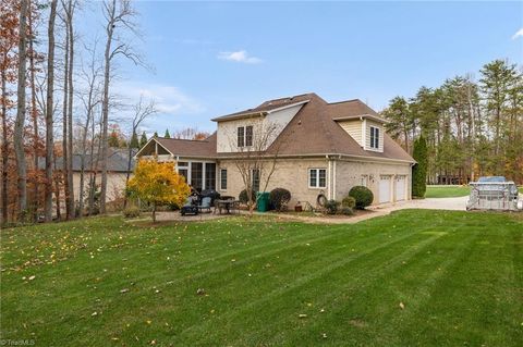 A home in Stokesdale