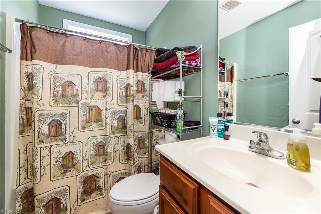 5815 Huffine Ridge Drive, Gibsonville, North Carolina image 14