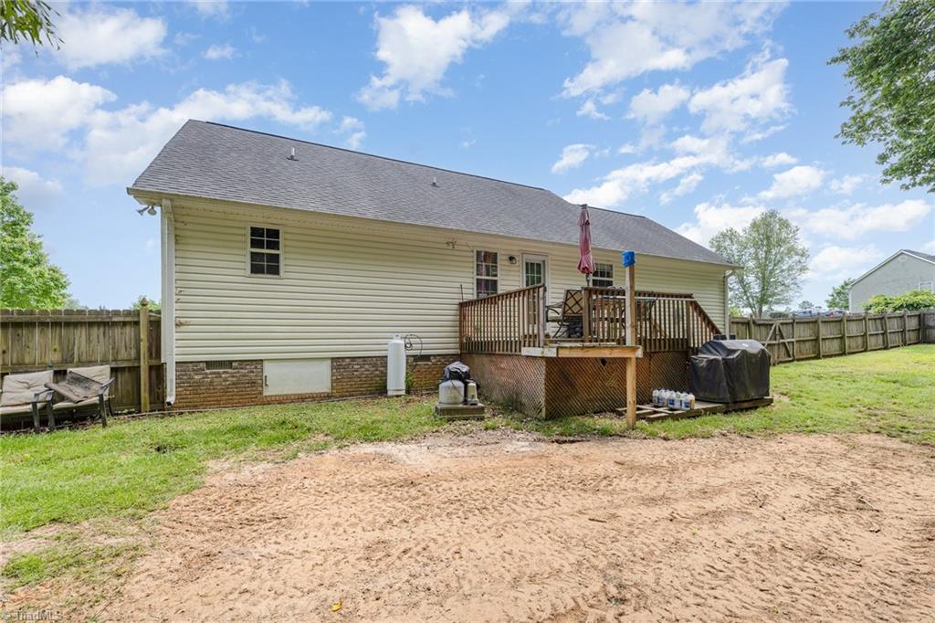 5815 Huffine Ridge Drive, Gibsonville, North Carolina image 17