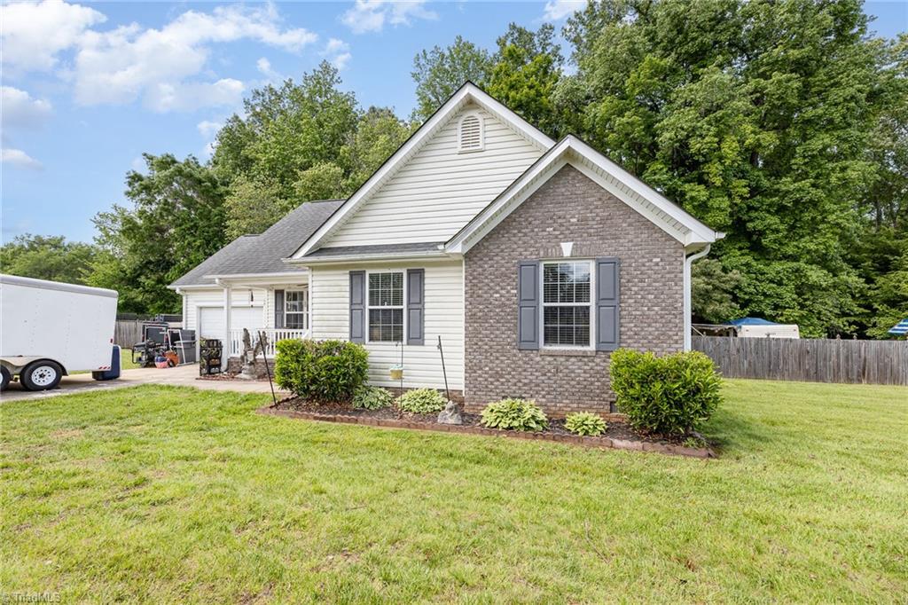 5815 Huffine Ridge Drive, Gibsonville, North Carolina image 3