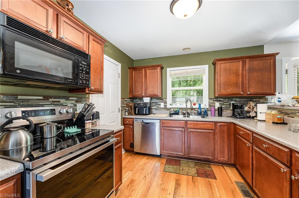 5815 Huffine Ridge Drive, Gibsonville, North Carolina image 8