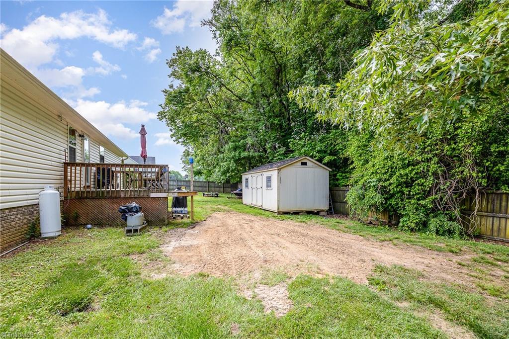 5815 Huffine Ridge Drive, Gibsonville, North Carolina image 18
