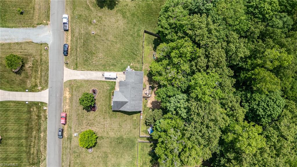 5815 Huffine Ridge Drive, Gibsonville, North Carolina image 23