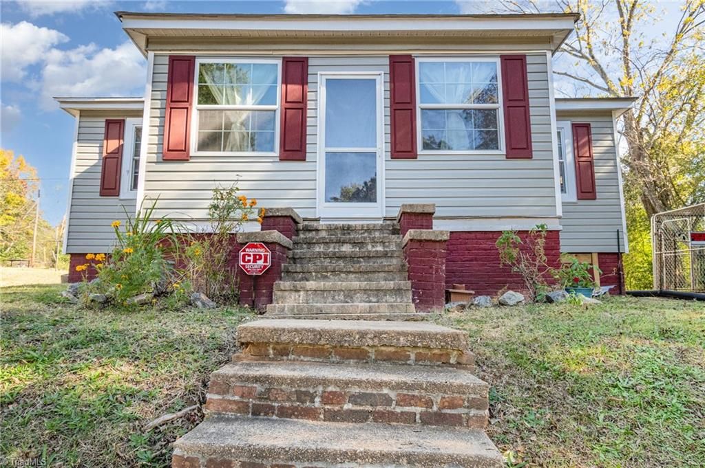 Photo of 787 Circle Drive, Eden, NC 27288 (MLS # 1217278)