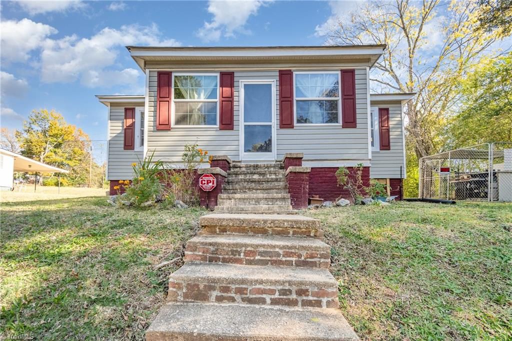 Photo of 787 Circle Drive, Eden, NC 27288 (MLS # 1217278)
