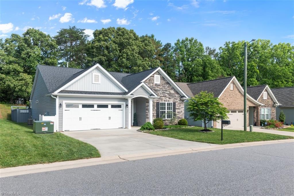 4572 River Gate Drive, Clemmons, North Carolina image 3