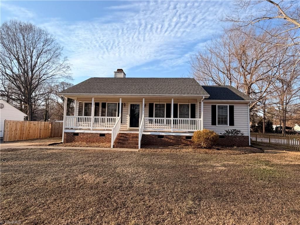 Photo of 1120 Woodleigh Circle, Reidsville, NC 27320 (MLS # 1208654)