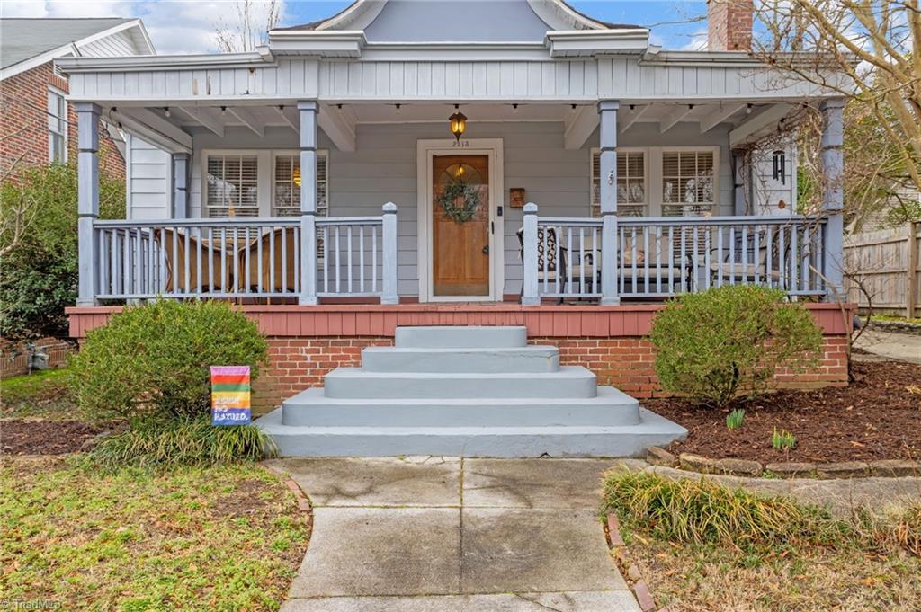 Greensboro, North Carolina 27403, United States, 3 Bedrooms Bedrooms, ,2 BathroomsBathrooms,Residential,Pending,5140