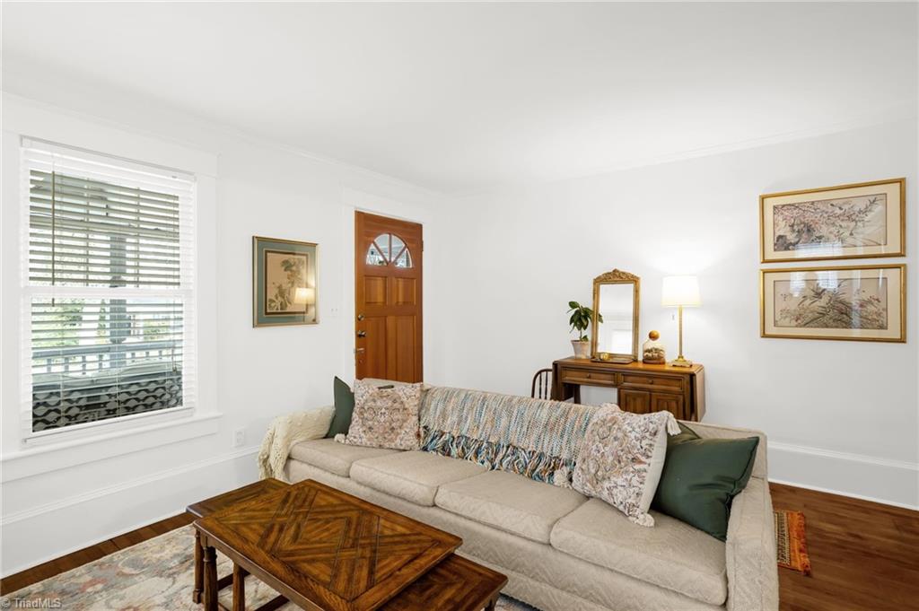 Greensboro, North Carolina 27403, United States, 3 Bedrooms Bedrooms, ,2 BathroomsBathrooms,Residential,Pending,5140