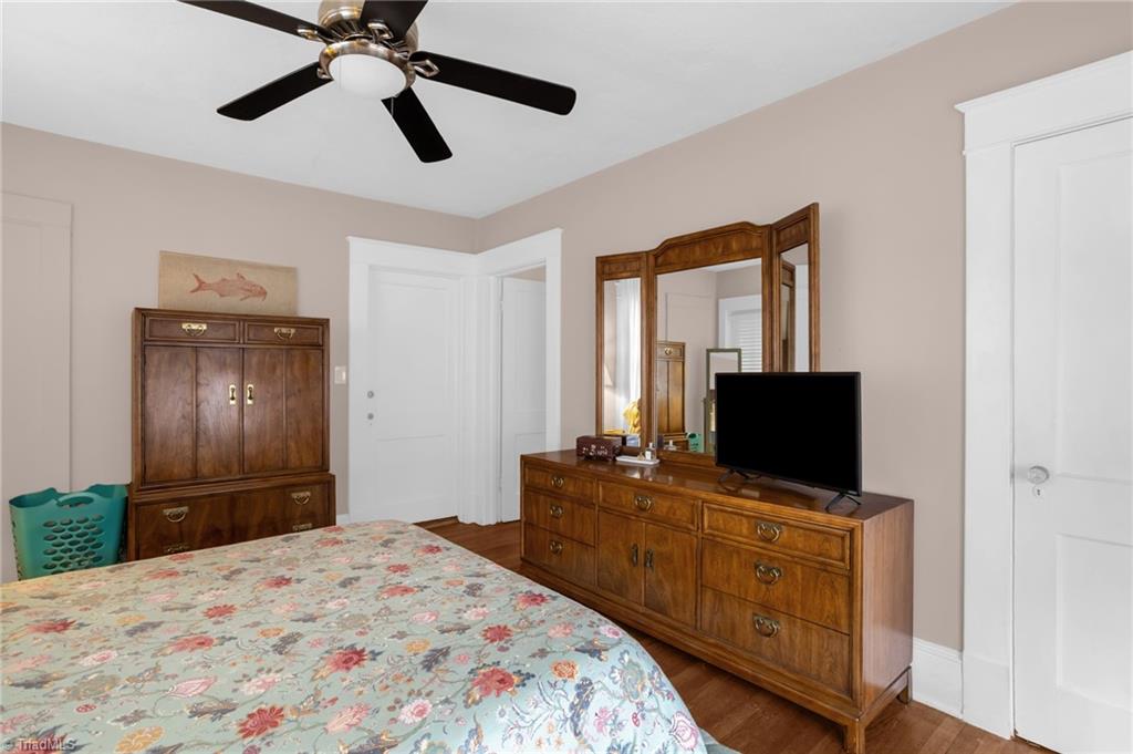 Greensboro, North Carolina 27403, United States, 3 Bedrooms Bedrooms, ,2 BathroomsBathrooms,Residential,Pending,5140