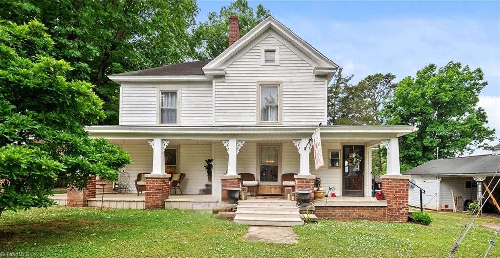Photo of 216 W 2nd Street, Denton, NC 27239 (MLS # 1218344)