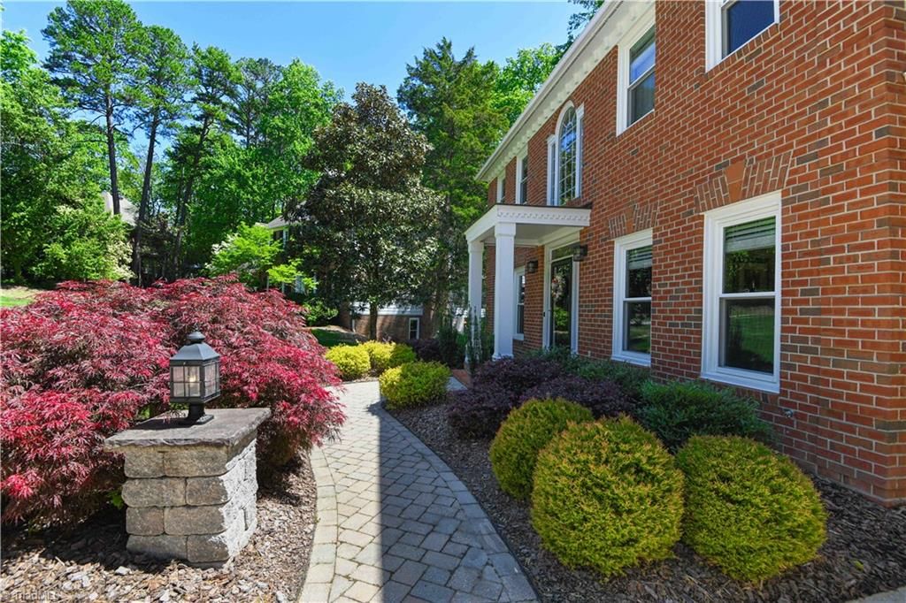 Photo of 2700 Red Gate Court, Jamestown, NC 27282 (MLS # 1217963)