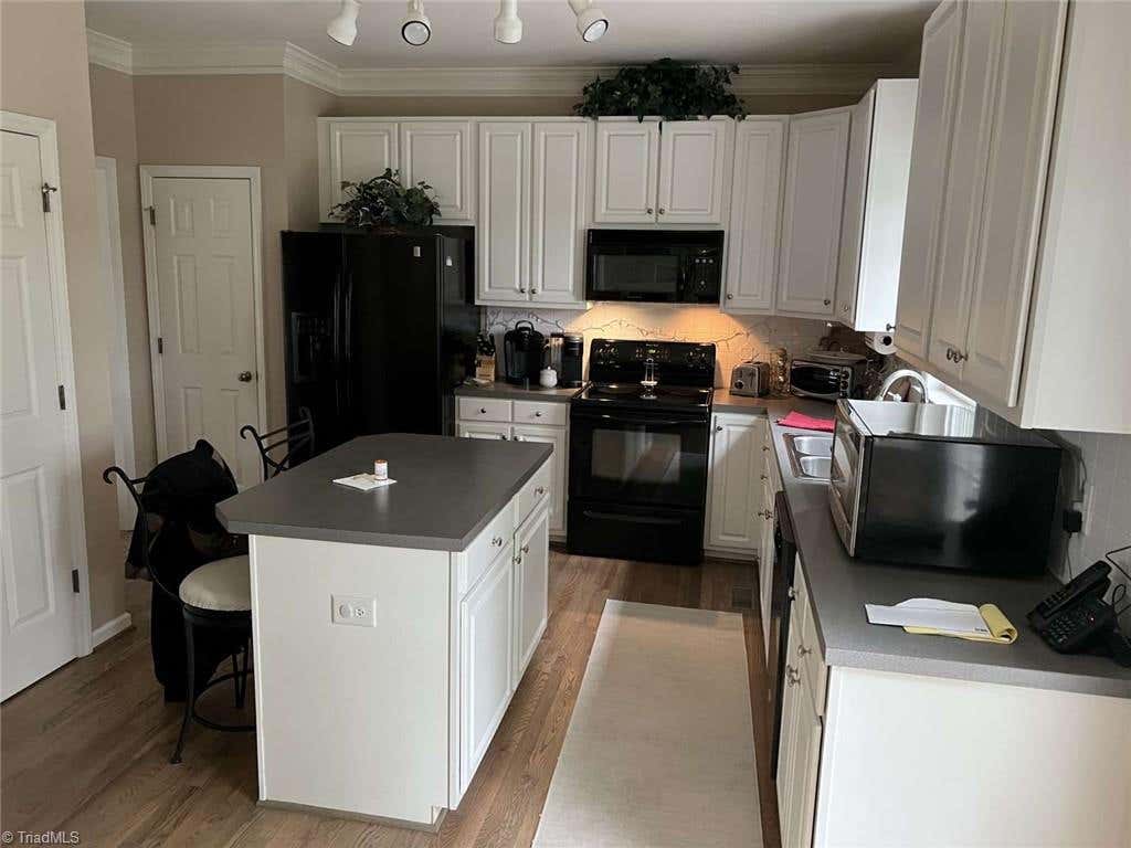 Photo of 117 Lonetree Circle, Advance, NC 27006 (MLS # 1225256)