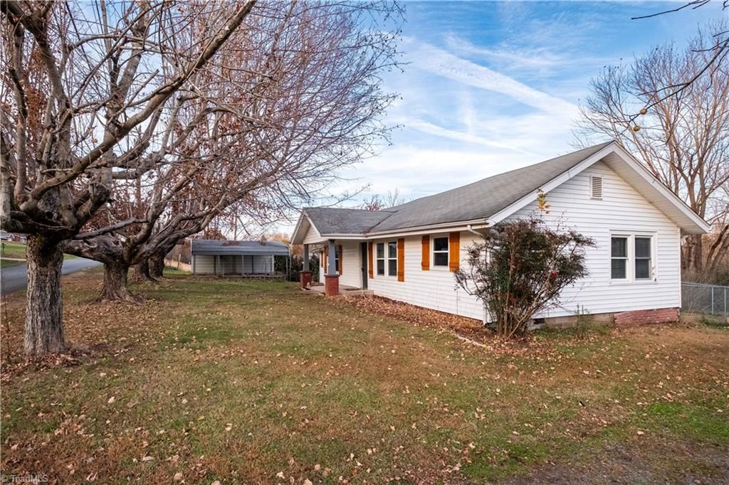 Photo of 210 Little Arcadia Drive, Elkin, NC 28621 (MLS # 1202411)